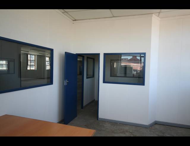 1,449M² RETAIL TO LET IN WOODSTOCK
